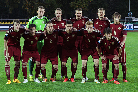 Миранчук и Корян отличились за молодежную сборную