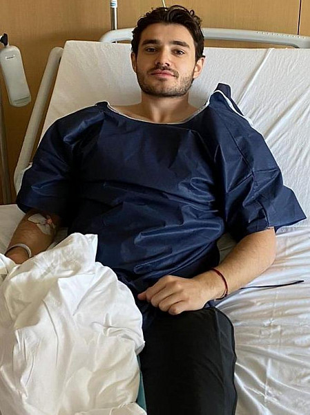 Станислав Магкеев успешно перенёс операцию на колене