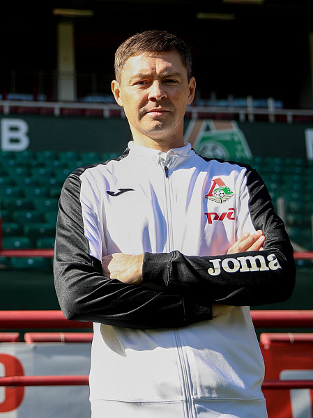 Динияр Билялетдинов — тренер по индивидуальной подготовке молодёжного футбола «Локо»